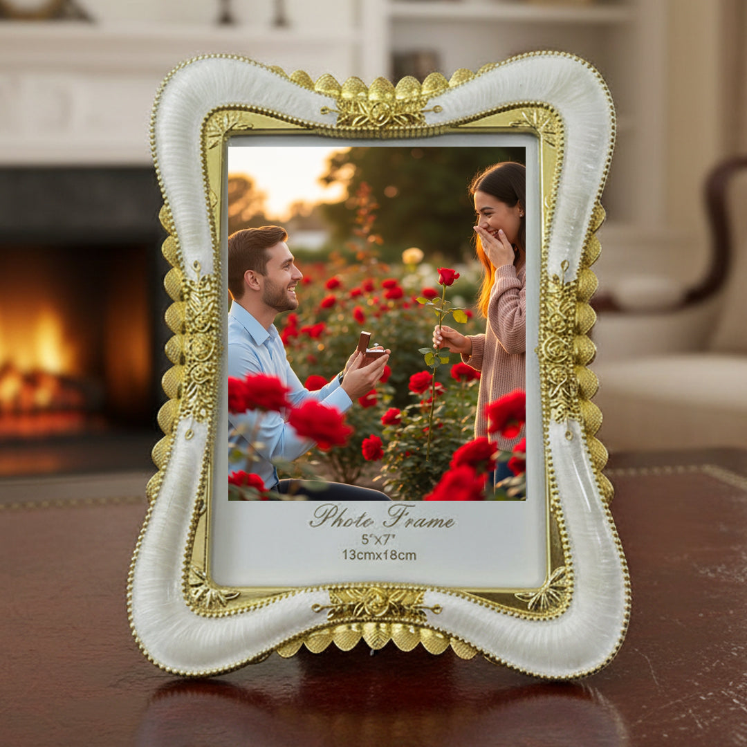 Decorative Photo Frame, White and Gold, Ornate Vintage Style, for Cherished Memories and Special Occasions